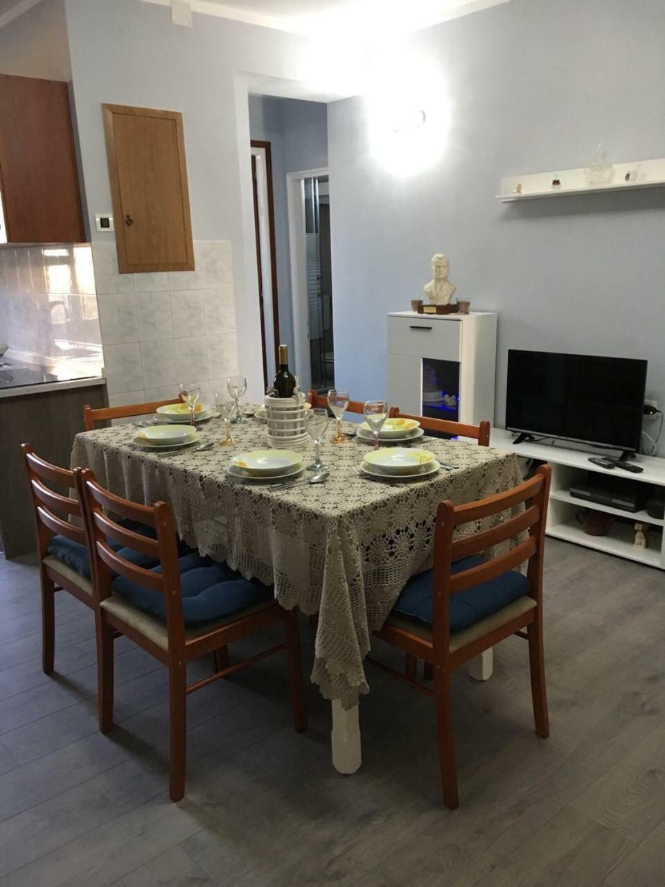 Apartment Kumicic - 3 Bedrooms Ičići Eksteriør bilde
